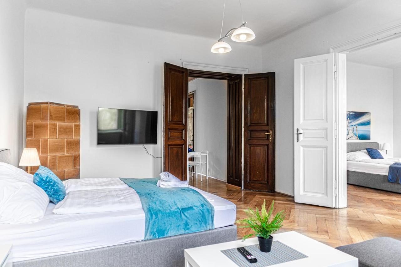 4 Great Apartment Akh - Ideal For Groups Of 19 Vídeň Exteriér fotografie